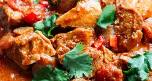 Chicken curry recipe with tomato and onion gravy